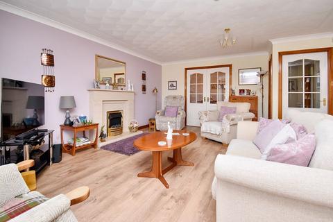 37 Barr Farm Road, Kilsyth, Glasgow, G65 0DD