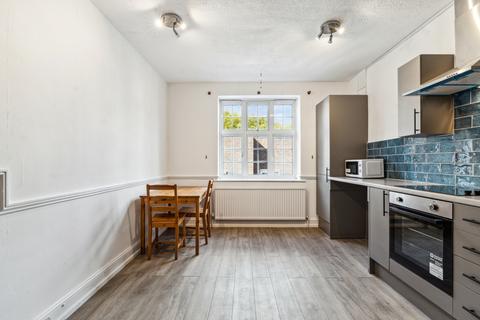 2 bedroom flat to rent, Cranleigh Street, London