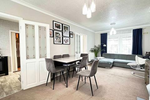 73 Attlee Drive, Dartford, DA1 5DN