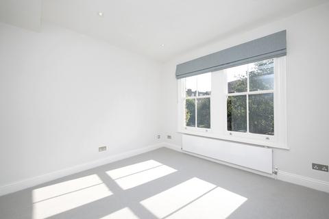 5 bedroom house to rent, Kent Road, Chiswick, London, UK