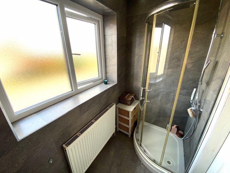 En Suite Shower Room