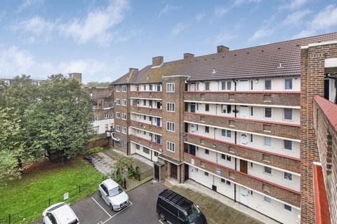 25 Ranwell Close, London, E3 5LW