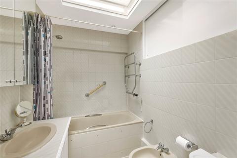 Flat 2, 4 Southwell Gardens, London, SW7 4SB