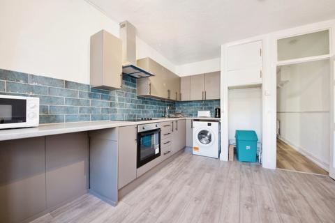 2 bedroom flat to rent, Cranleigh Street, NW1