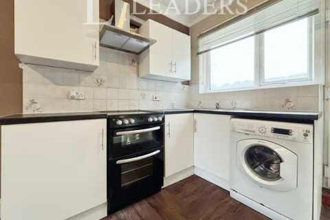 2 bedroom flat to rent, Colbourne Avenue, BN2