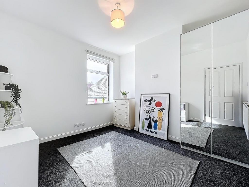 Bedroom Threre