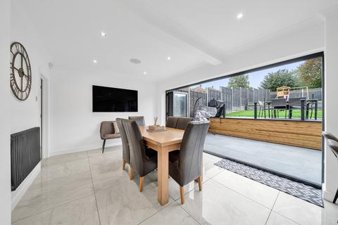 24 Rochester Drive, Bexley, DA5 1PU