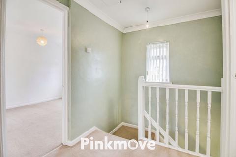 49 Festival Crescent, New Inn, Pontypool, NP4 0NB