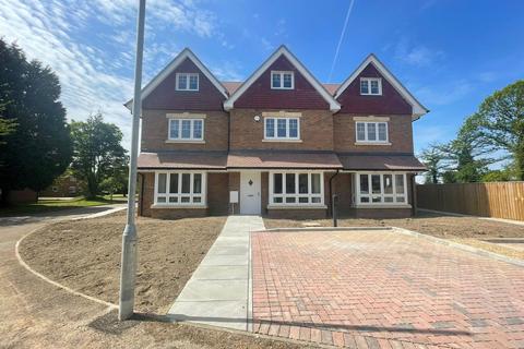 4 bedroom semi-detached house for sale, Cobblers Close, Farnham Royal SL2