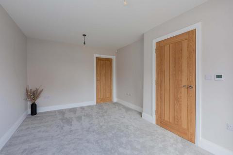 4 bedroom semi-detached house for sale, Cobblers Close, Farnham Royal SL2