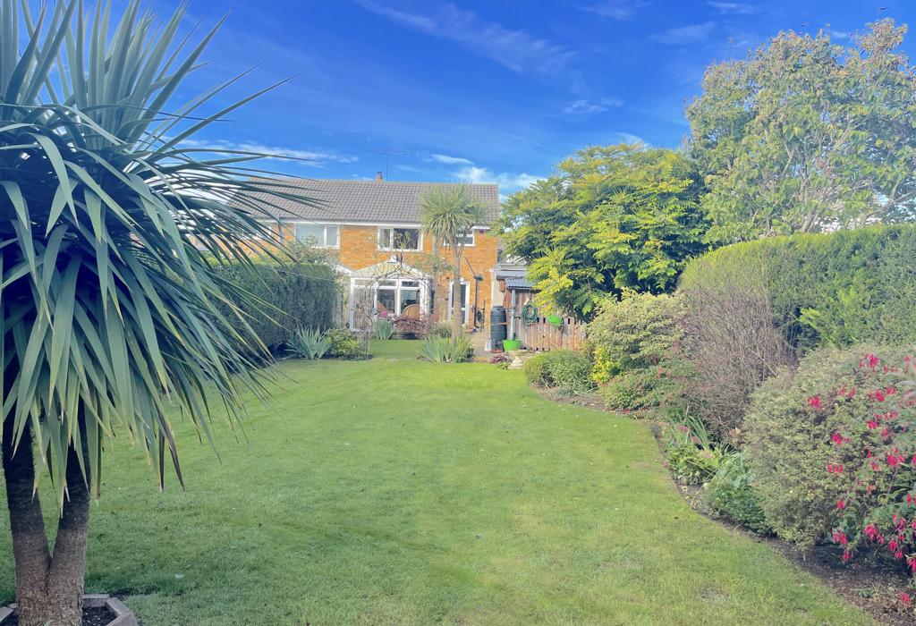 Glenfield Avenue, Wetherby, West... 3 bed semidetached house for sale