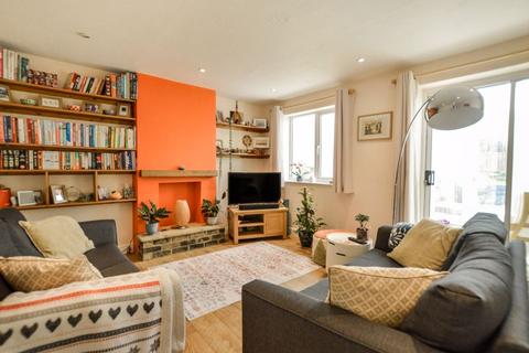 3 bedroom semi-detached house for sale, Fitzwilliam Road, Stamford