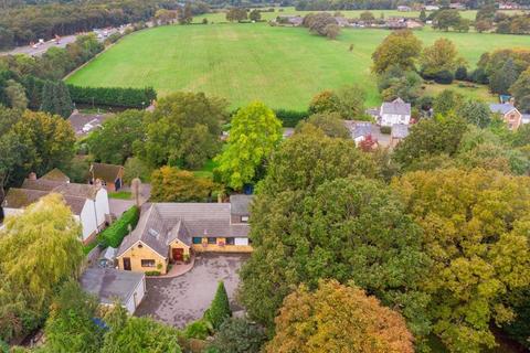 6 bedroom detached house for sale, Broadway Road, Windlesham GU20