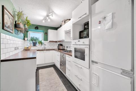 57 Whitehaven Close, Bromley, BR2 0YA