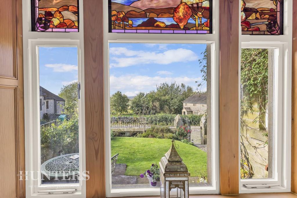 Mullion Windows