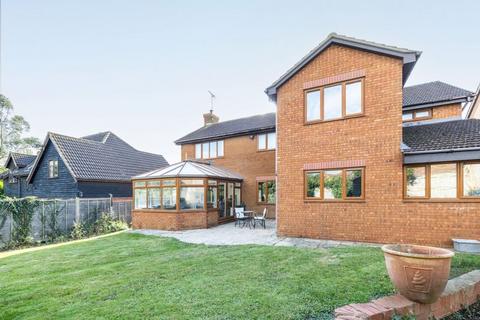 5 bedroom detached house for sale, Huntingdon Crescent, Milton Keynes