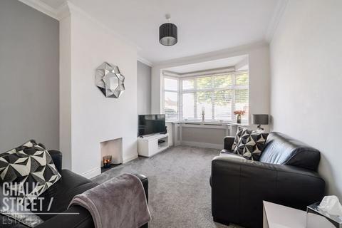 4 bedroom end of terrace house for sale, Mansfield Gardens, Hornchurch, RM12