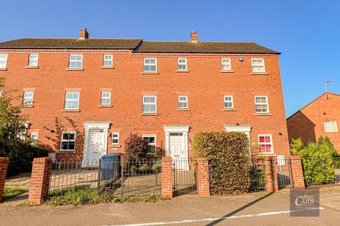 3 bedroom terraced house for sale, Sainte Foy Avenue, Lichfield WS13