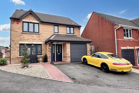 4 bedroom detached house for sale, Maes Y Gwenyn, Rhoose Point, CF62 3LA