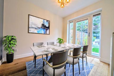 3 bedroom link detached house for sale, Greenholme Close, Ilkley LS29