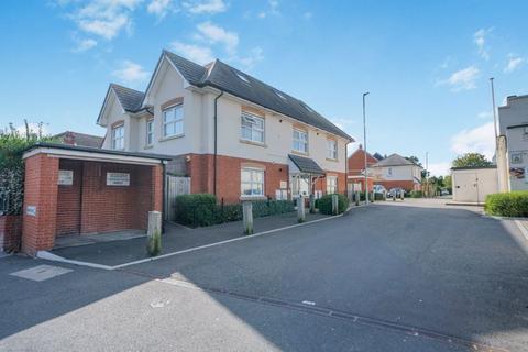 2 bedroom apartment for sale, 2 Bayside Close, Poole BH15