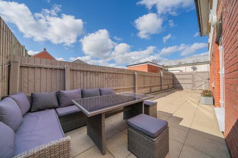 Flat 1, 2 Bayside Close, Poole, BH15 4FW