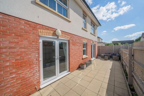 Flat 1, 2 Bayside Close, Poole, BH15 4FW