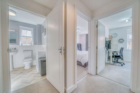 Flat 1, 2 Bayside Close, Poole, BH15 4FW