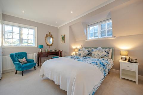 3 bedroom detached house to rent, Wildwood Road, Hampstead Garden Suburb, London