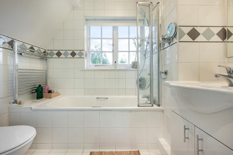 3 bedroom detached house to rent, Wildwood Road, Hampstead Garden Suburb, London