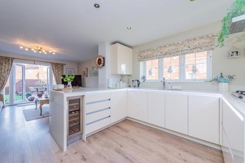 4 bedroom detached house for sale, Blacksmiths View, Shrewsbury SY4