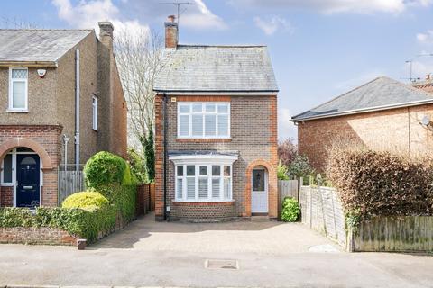 4 bedroom detached house for sale, Downs Road, Bedfordshire LU5