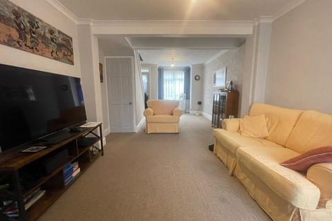 22 Gordon Road, Northfleet, Gravesend, DA11 9JW