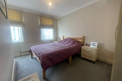 22 Gordon Road, Northfleet, Gravesend, DA11 9JW