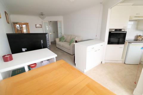 1 bedroom flat for sale, Waters Edge Court, 1 Wharfside Close, Erith, DA8