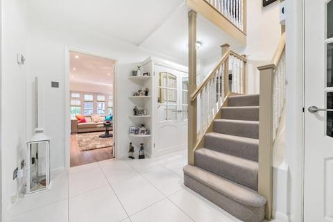 20 Woodlands Road, Bushey, WD23 2LR