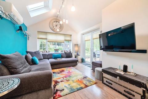 20 Woodlands Road, Bushey, WD23 2LR