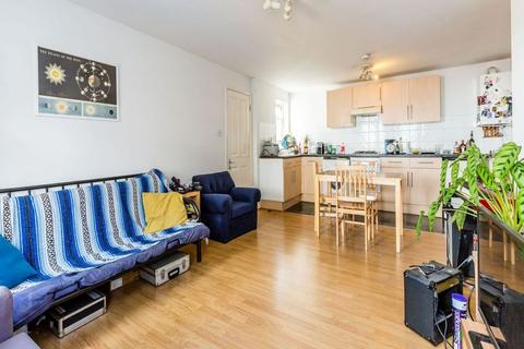 1 bedroom flat to rent, N16