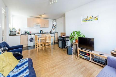 1 bedroom flat to rent, N16