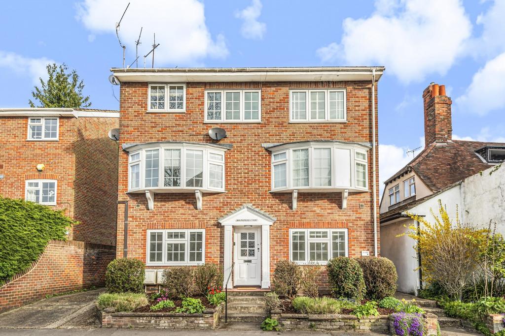 Rg10 9ld Kings Road, Oxfordshire RG9 2 bed apartment - £375,000