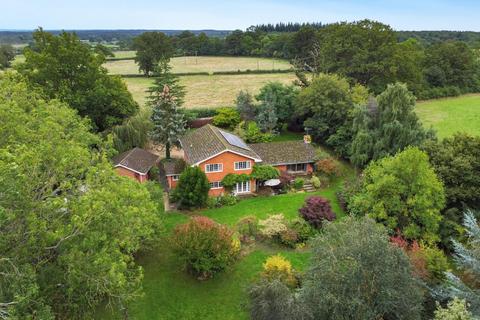 4 bedroom detached house for sale, Spring Lane, Reading RG7