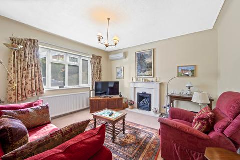 115 Grand Drive, Raynes Park, London, SW20 9EB
