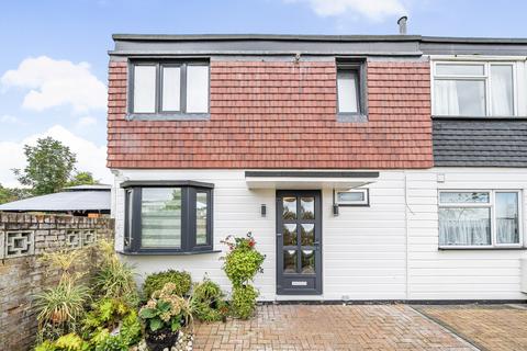 3 bedroom end of terrace house for sale, Lower Meadow, Essex CM18