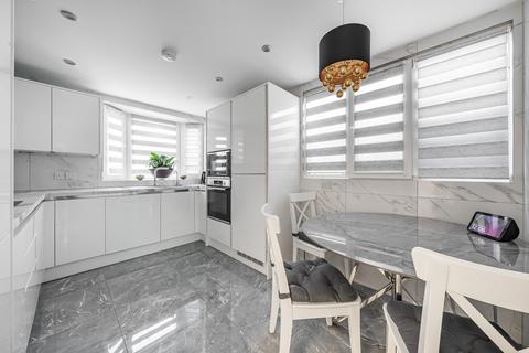 60 Lower Meadow, Harlow, CM18 7RE