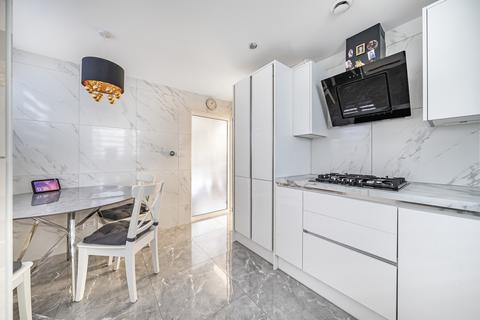 60 Lower Meadow, Harlow, CM18 7RE