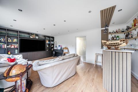 60 Lower Meadow, Harlow, CM18 7RE