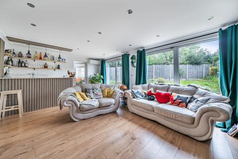 60 Lower Meadow, Harlow, CM18 7RE