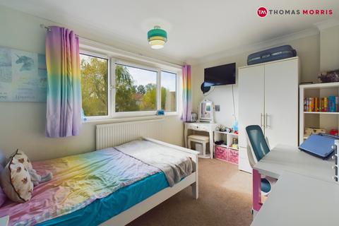 8 Armstrong Close, Perry, Huntingdon, PE28 0DF