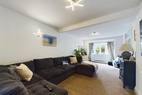undefined, Newtons Close, Essex RM13