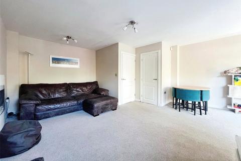 10 Squirrels Close, Swanley, BR8 7FF